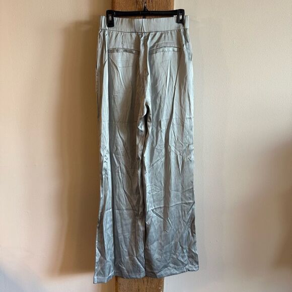 NWT Abercrombie Women’s Satin Tailored Wide Leg Pant - Silver 28 Long - Picture 7 of 9
